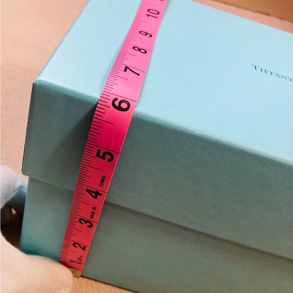Tiffany & Co. Classic blue medium accessory gift box, to keep crystal,porcelain - Picture 12 of 13